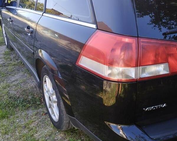 Черный Опель Вектра, объемом двигателя 1.6 л и пробегом 207 тыс. км за 7500 $, фото 4 на Automoto.ua