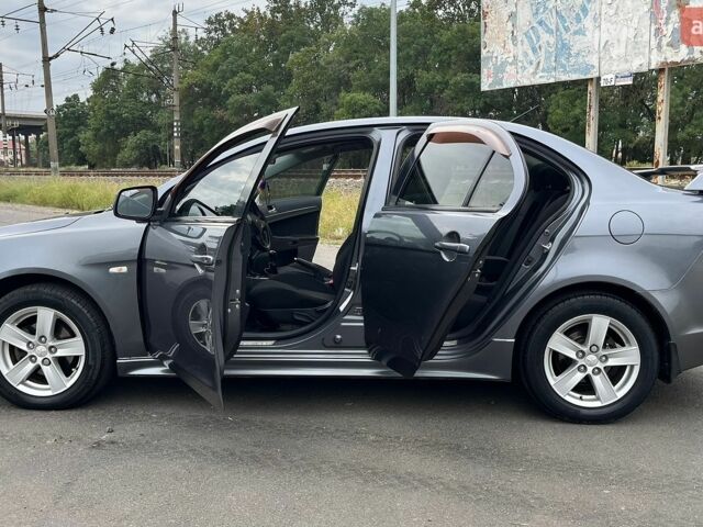 Чорний Опель Вектра, об'ємом двигуна 1.9 л та пробігом 280 тис. км за 7900 $, фото 3 на Automoto.ua