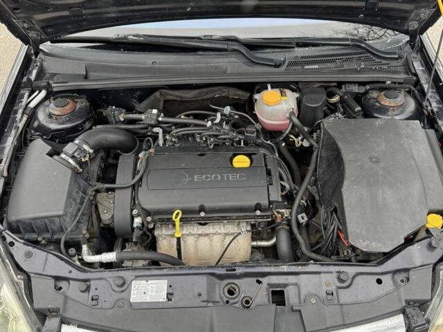 Черный Опель Вектра, объемом двигателя 1.8 л и пробегом 300 тыс. км за 3400 $, фото 21 на Automoto.ua