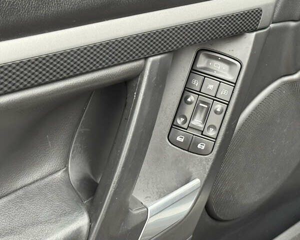 Черный Опель Вектра, объемом двигателя 1.8 л и пробегом 300 тыс. км за 3400 $, фото 12 на Automoto.ua