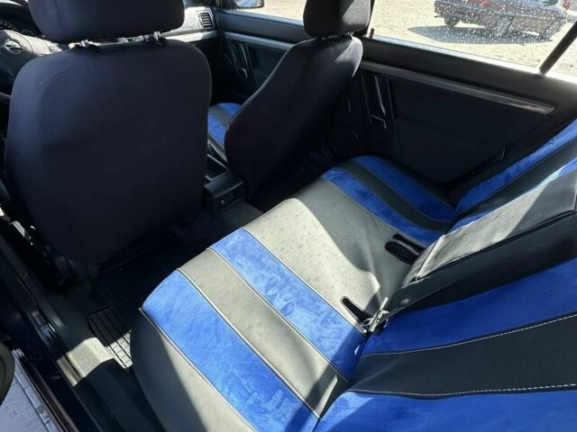 Черный Опель Вектра, объемом двигателя 0 л и пробегом 290 тыс. км за 2700 $, фото 4 на Automoto.ua