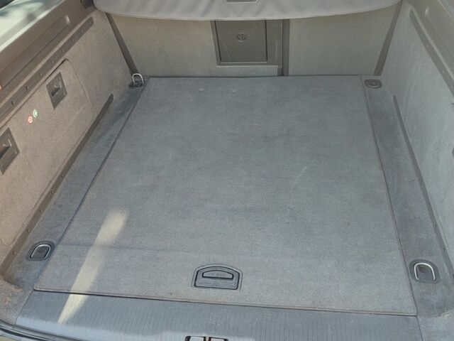 Черный Опель Вектра, объемом двигателя 1.9 л и пробегом 330 тыс. км за 4666 $, фото 15 на Automoto.ua