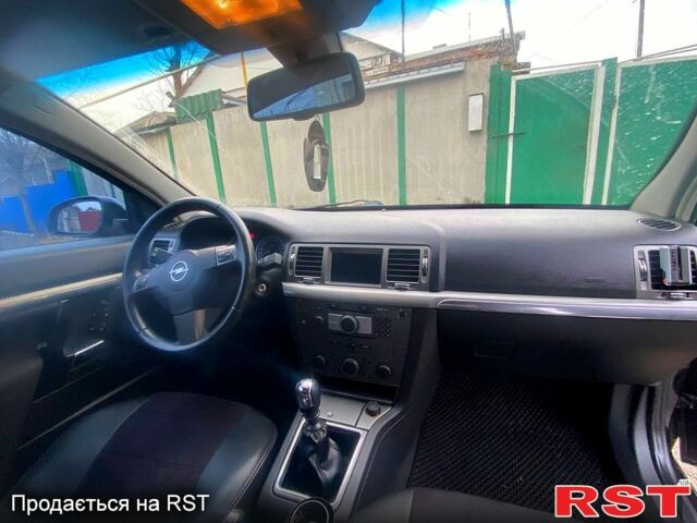 Черный Опель Вектра, объемом двигателя 1.9 л и пробегом 26000 тыс. км за 5800 $, фото 7 на Automoto.ua