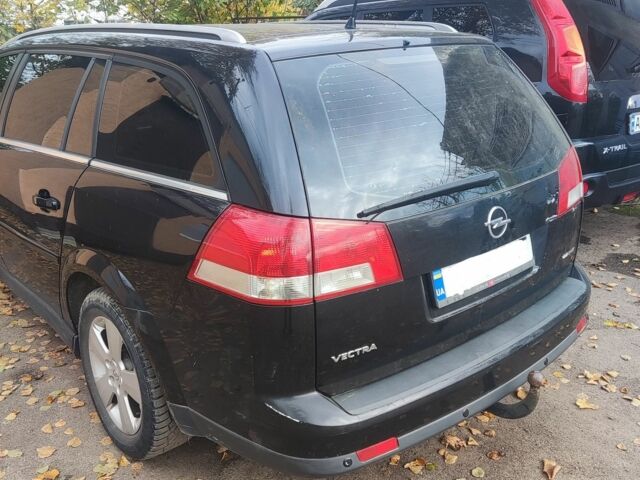 Черный Опель Вектра, объемом двигателя 0 л и пробегом 229 тыс. км за 3300 $, фото 1 на Automoto.ua
