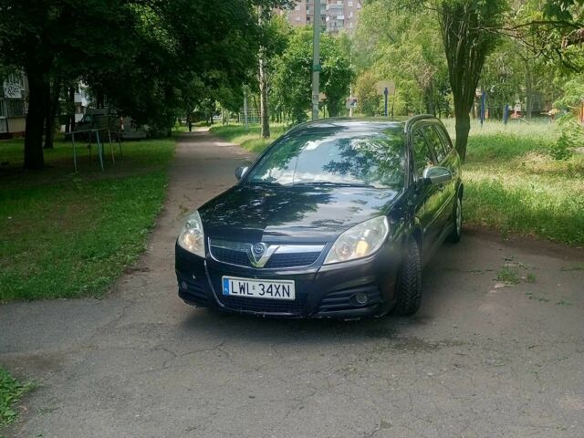 Черный Опель Вектра, объемом двигателя 1.9 л и пробегом 318 тыс. км за 3100 $, фото 1 на Automoto.ua