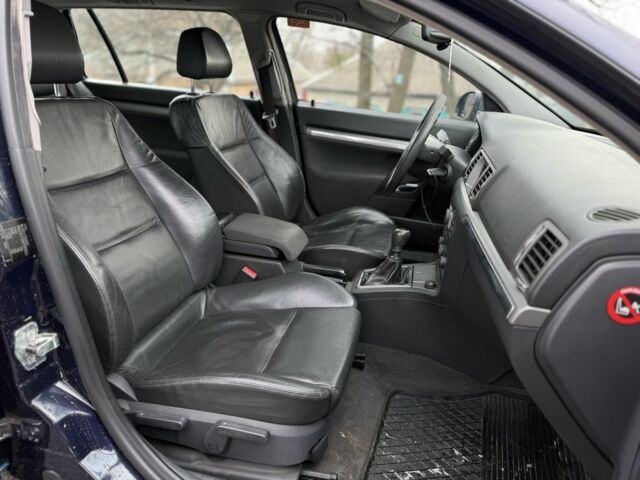 Чорний Опель Вектра, об'ємом двигуна 1.9 л та пробігом 380 тис. км за 2700 $, фото 7 на Automoto.ua