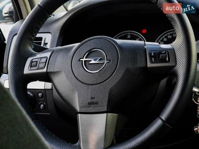Чорний Опель Вектра, об'ємом двигуна 1.91 л та пробігом 326 тис. км за 4800 $, фото 11 на Automoto.ua