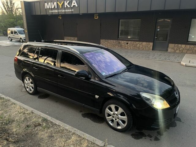 Черный Опель Вектра, объемом двигателя 1.9 л и пробегом 300 тыс. км за 5700 $, фото 15 на Automoto.ua