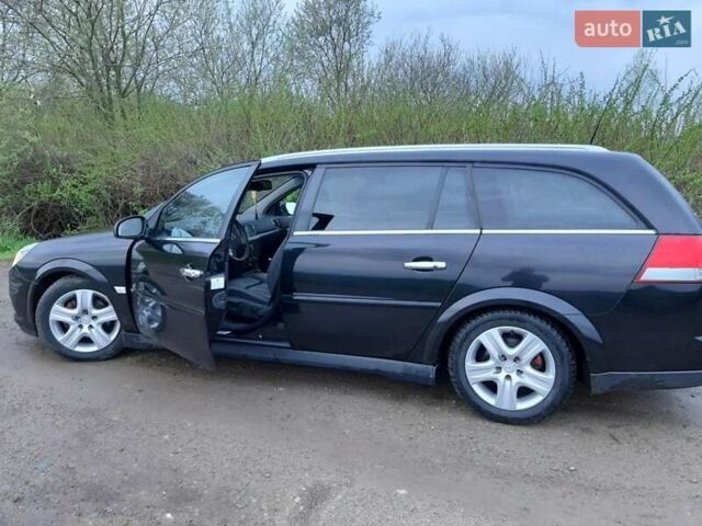 Черный Опель Вектра, объемом двигателя 1.9 л и пробегом 149 тыс. км за 6000 $, фото 2 на Automoto.ua