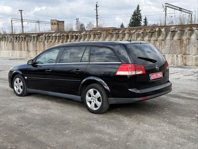 Черный Опель Вектра, объемом двигателя 2.2 л и пробегом 225 тыс. км за 6300 $, фото 2 на Automoto.ua