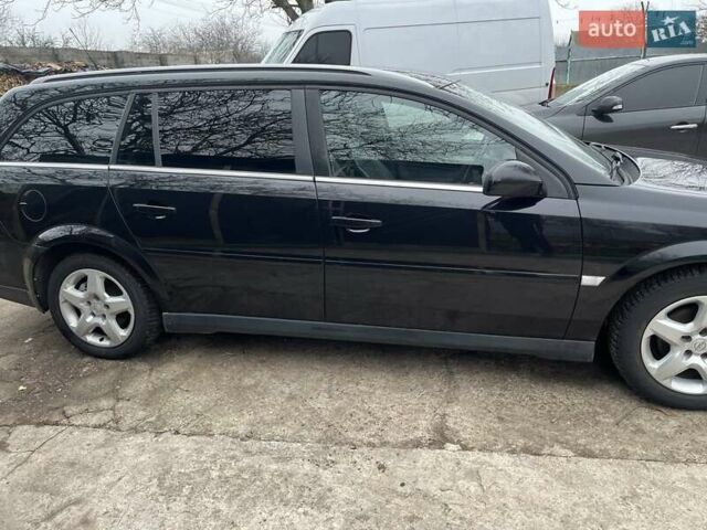 Черный Опель Вектра, объемом двигателя 1.9 л и пробегом 235 тыс. км за 4500 $, фото 5 на Automoto.ua