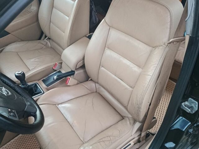 Черный Опель Вектра, объемом двигателя 1.9 л и пробегом 258 тыс. км за 5600 $, фото 7 на Automoto.ua