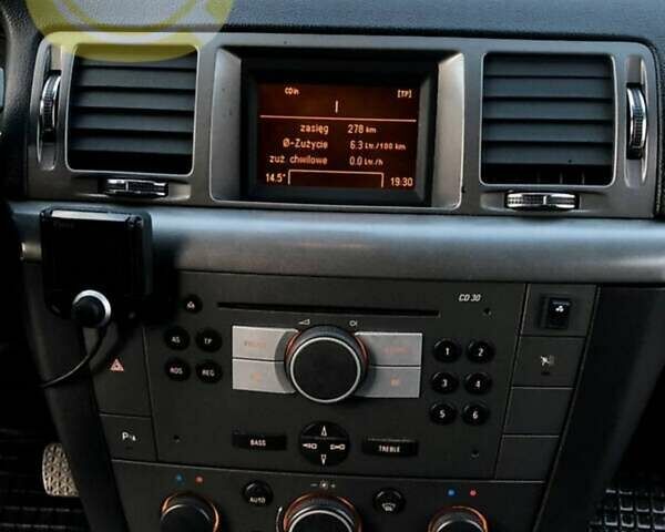 Черный Опель Вектра, объемом двигателя 1.91 л и пробегом 330 тыс. км за 5200 $, фото 18 на Automoto.ua