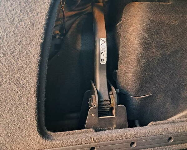 Чорний Опель Вектра, об'ємом двигуна 1.9 л та пробігом 338 тис. км за 5800 $, фото 19 на Automoto.ua