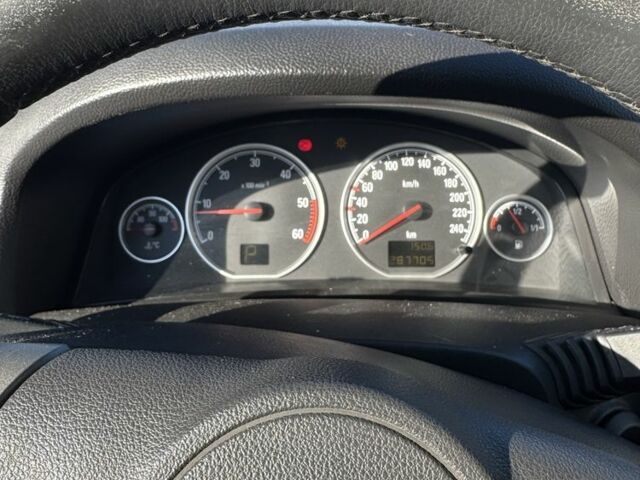 Чорний Опель Вектра, об'ємом двигуна 3 л та пробігом 287 тис. км за 2150 $, фото 8 на Automoto.ua