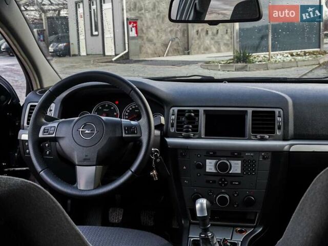 Чорний Опель Вектра, об'ємом двигуна 1.91 л та пробігом 326 тис. км за 4800 $, фото 4 на Automoto.ua