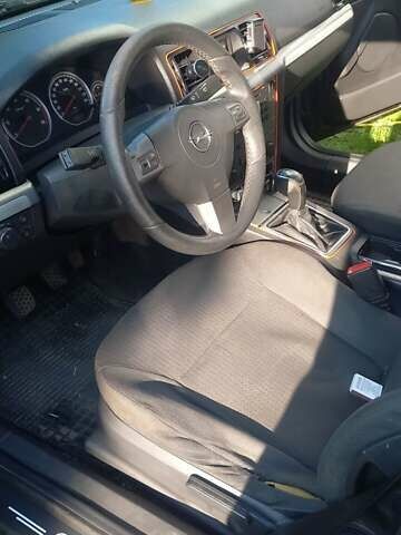 Черный Опель Вектра, объемом двигателя 1.91 л и пробегом 330 тыс. км за 5200 $, фото 24 на Automoto.ua