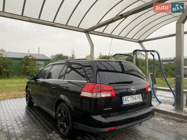 Чорний Опель Вектра, об'ємом двигуна 1.8 л та пробігом 236 тис. км за 5500 $, фото 1 на Automoto.ua