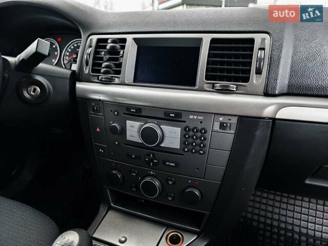 Чорний Опель Вектра, об'ємом двигуна 1.91 л та пробігом 326 тис. км за 4800 $, фото 18 на Automoto.ua