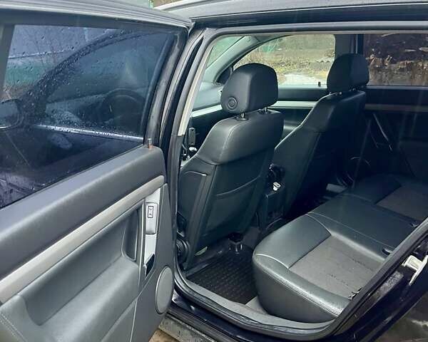 Черный Опель Вектра, объемом двигателя 1.9 л и пробегом 235 тыс. км за 4500 $, фото 20 на Automoto.ua