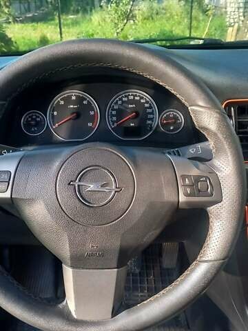 Черный Опель Вектра, объемом двигателя 1.91 л и пробегом 330 тыс. км за 5200 $, фото 12 на Automoto.ua