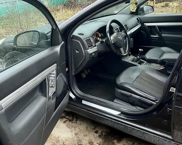 Черный Опель Вектра, объемом двигателя 1.9 л и пробегом 235 тыс. км за 4500 $, фото 22 на Automoto.ua