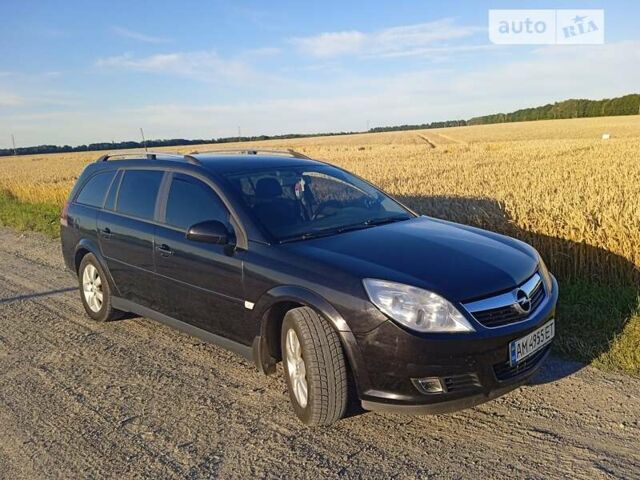 Черный Опель Вектра, объемом двигателя 1.8 л и пробегом 170 тыс. км за 5100 $, фото 1 на Automoto.ua