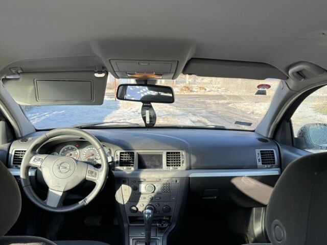 Чорний Опель Вектра, об'ємом двигуна 3 л та пробігом 287 тис. км за 2150 $, фото 10 на Automoto.ua