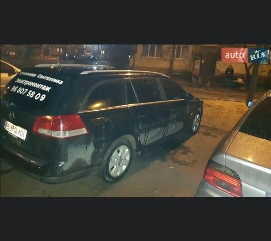 Черный Опель Вектра, объемом двигателя 1.9 л и пробегом 365 тыс. км за 4800 $, фото 3 на Automoto.ua