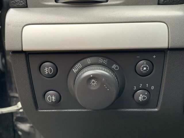 Чорний Опель Вектра, об'ємом двигуна 2.2 л та пробігом 190 тис. км за 6400 $, фото 15 на Automoto.ua