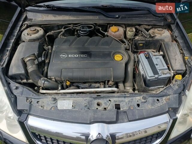 Черный Опель Вектра, объемом двигателя 1.9 л и пробегом 291 тыс. км за 5700 $, фото 10 на Automoto.ua