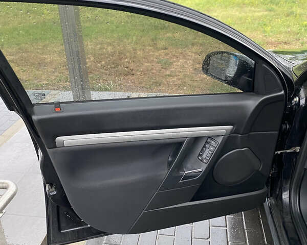 Чорний Опель Вектра, об'ємом двигуна 1.8 л та пробігом 236 тис. км за 5500 $, фото 19 на Automoto.ua