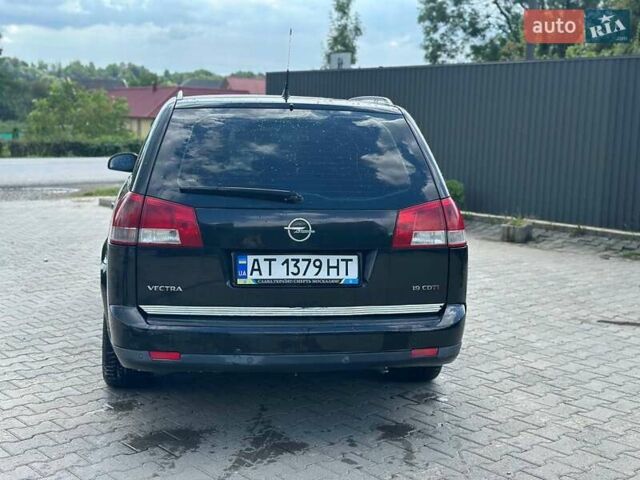 Черный Опель Вектра, объемом двигателя 1.91 л и пробегом 330 тыс. км за 5200 $, фото 4 на Automoto.ua