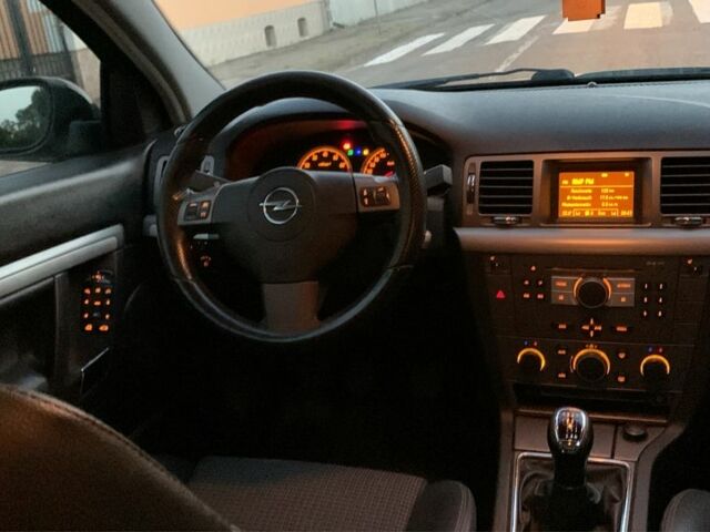 Чорний Опель Вектра, об'ємом двигуна 2.2 л та пробігом 190 тис. км за 6400 $, фото 17 на Automoto.ua