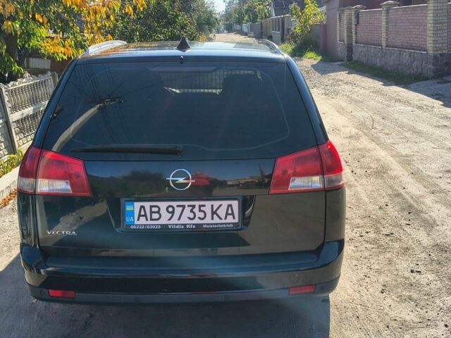 Черный Опель Вектра, объемом двигателя 2.2 л и пробегом 260 тыс. км за 5000 $, фото 3 на Automoto.ua