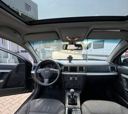 Черный Опель Вектра, объемом двигателя 1.91 л и пробегом 313 тыс. км за 4200 $, фото 14 на Automoto.ua