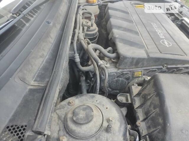 Черный Опель Вектра, объемом двигателя 1.9 л и пробегом 295 тыс. км за 4000 $, фото 16 на Automoto.ua