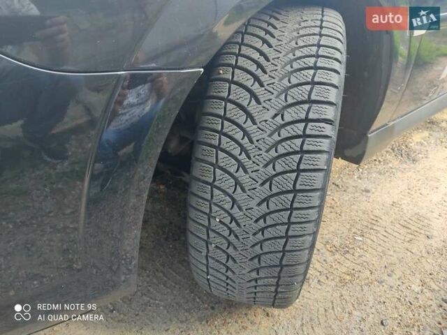 Черный Опель Вектра, объемом двигателя 1.9 л и пробегом 295 тыс. км за 4000 $, фото 5 на Automoto.ua