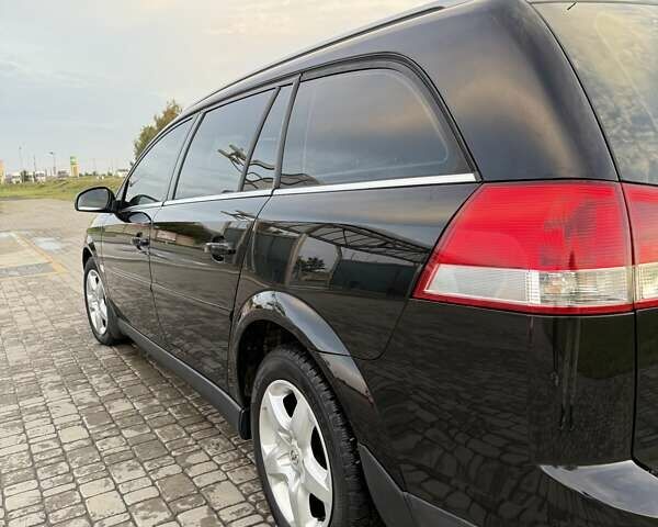 Чорний Опель Вектра, об'ємом двигуна 1.9 л та пробігом 256 тис. км за 5600 $, фото 4 на Automoto.ua