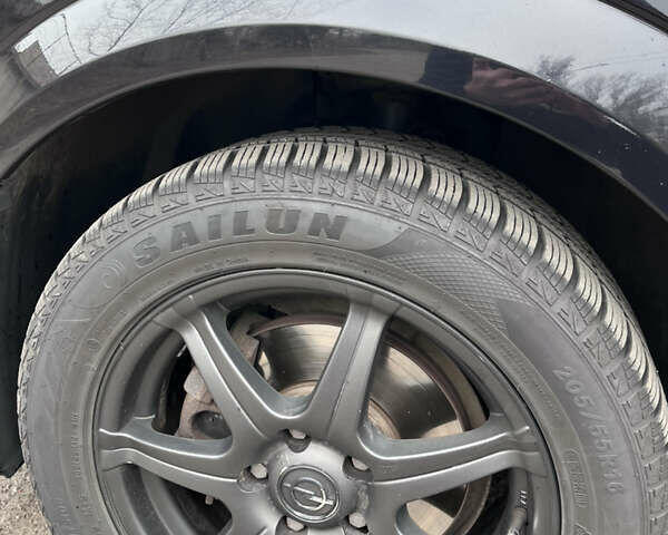 Черный Опель Вектра, объемом двигателя 1.9 л и пробегом 262 тыс. км за 7000 $, фото 6 на Automoto.ua