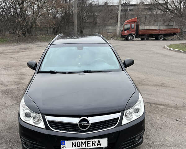 Черный Опель Вектра, объемом двигателя 1.9 л и пробегом 262 тыс. км за 7000 $, фото 3 на Automoto.ua
