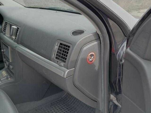 Черный Опель Вектра, объемом двигателя 1.9 л и пробегом 240 тыс. км за 6472 $, фото 10 на Automoto.ua