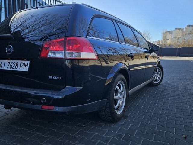 Чорний Опель Вектра, об'ємом двигуна 1.9 л та пробігом 197 тис. км за 3700 $, фото 18 на Automoto.ua