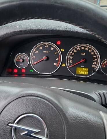 Черный Опель Вектра, объемом двигателя 1.8 л и пробегом 172 тыс. км за 5800 $, фото 11 на Automoto.ua