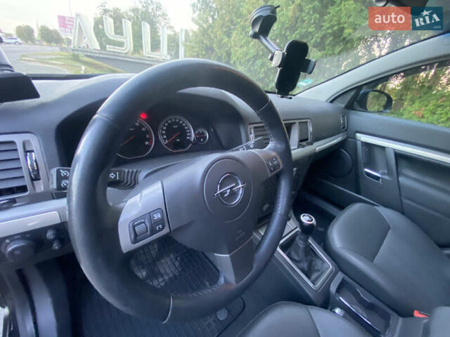Черный Опель Вектра, объемом двигателя 1.8 л и пробегом 257 тыс. км за 5500 $, фото 31 на Automoto.ua