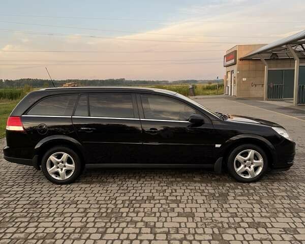 Чорний Опель Вектра, об'ємом двигуна 1.9 л та пробігом 256 тис. км за 5600 $, фото 2 на Automoto.ua