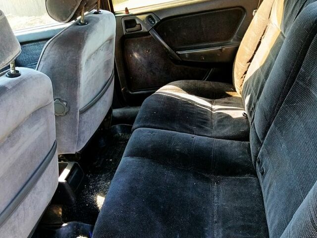 Опель Вектра 1989 в Богодухове на Automoto.ua Черный Опель Вектра, объемом двигателя 2 л и пробегом 0 тыс. км за 550 $, фото 1 на Automoto.ua