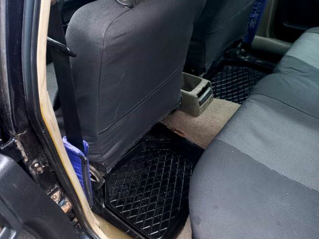 Черный Опель Вектра, объемом двигателя 2 л и пробегом 0 тыс. км за 1700 $, фото 5 на Automoto.ua