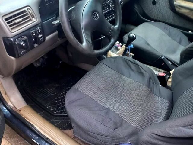 Черный Опель Вектра, объемом двигателя 2 л и пробегом 0 тыс. км за 1700 $, фото 4 на Automoto.ua