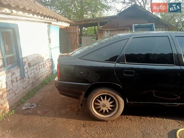 Чорний Опель Вектра, об'ємом двигуна 2 л та пробігом 50 тис. км за 2800 $, фото 8 на Automoto.ua